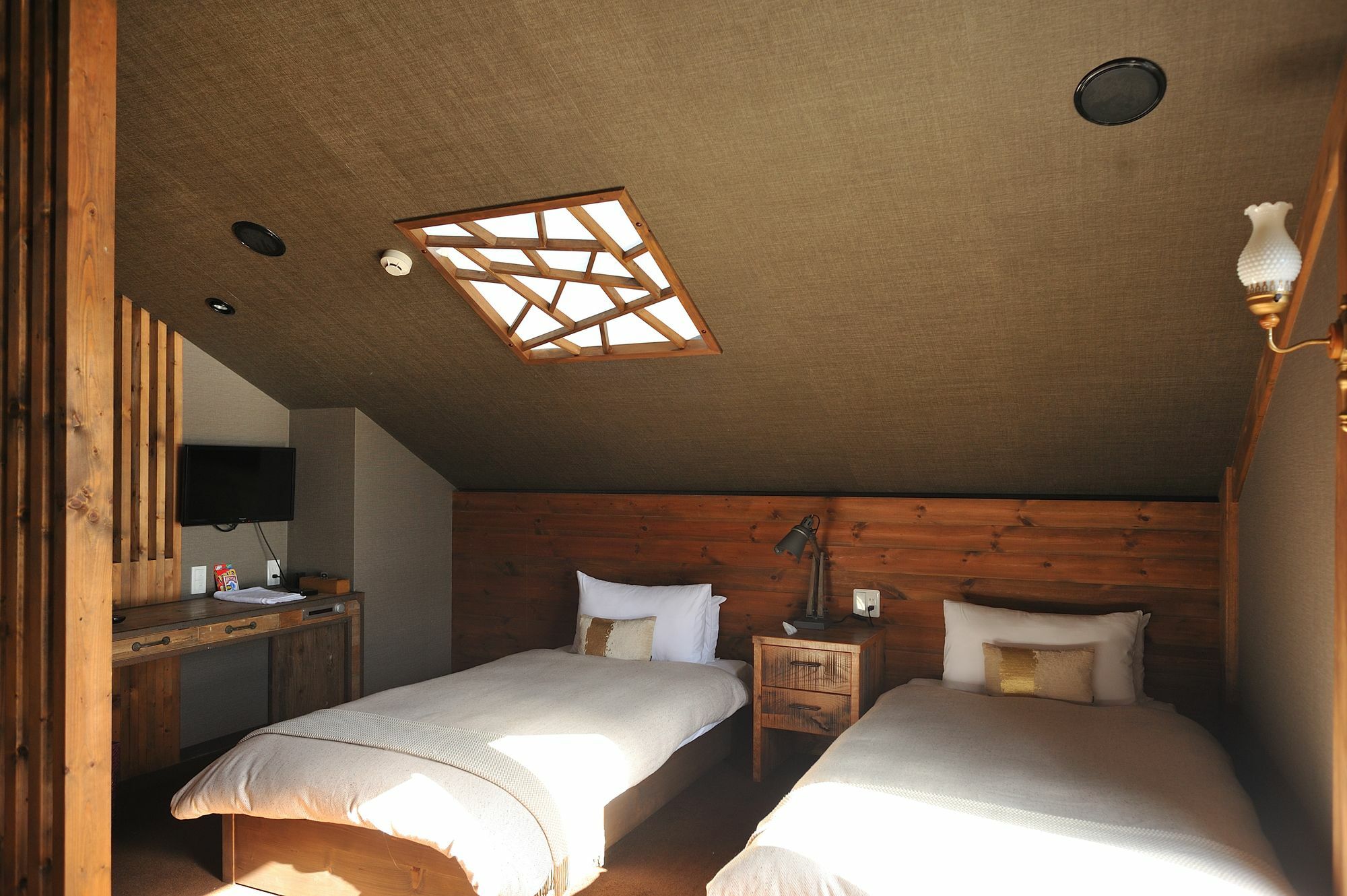 Box Hotel From Bizan هاكوني المظهر الخارجي الصورة